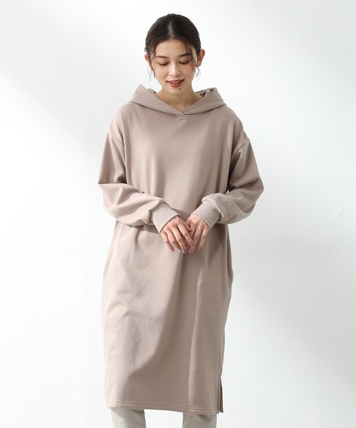 Honeys（ハニーズ）の「パーカーワンピース（ワンピース・レディース・ベージュ/ライトベージュ/ブルーグレー/スミクロ/パープル・L/LL/M）」の4枚目の写真