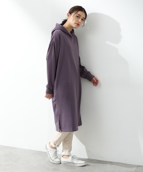 Honeys（ハニーズ）の「パーカーワンピース（ワンピース・レディース・ベージュ/ライトベージュ/ブルーグレー/スミクロ/パープル・L/LL/M）」の6枚目の写真