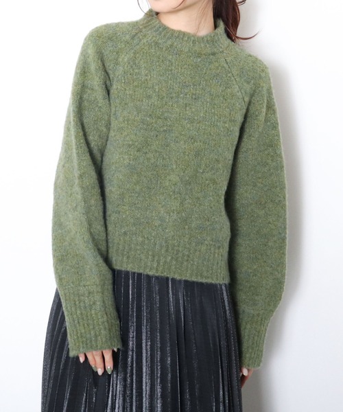 archives（アルシーヴ）の「ラグランMIXハイネックプルオーバー（ニット/セーター・レディース・オフホワイト/ブラウン/グレイッシュベージュ/グリーン系その他・MEDIUM）」の4枚目の写真