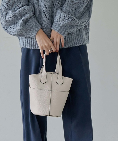 miette(ミエット)の「2wayバケットバッグ(ハンドバッグ・レディース・オフホワイト/ブラック/ブラウン系その他・FREE)」の8枚目の写真