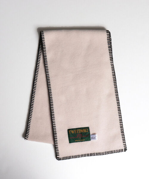TWEED MILL(ツイードミル)の「【TWEED MILL/ツイードミル】GLOSTER別注 FLEECE SCARF フリースマフラー(マフラー・メンズ・ブラック/ブラック系その他/イエロー/グレー/キナリ/グリーン系その他/ベージュ・FREE)」の2枚目の写真