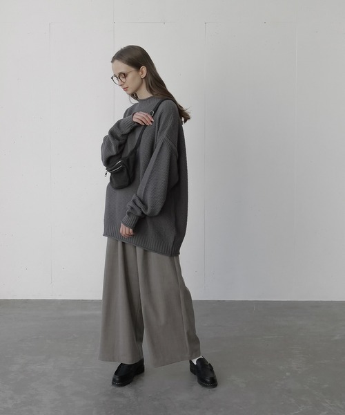 うのにもお得な remer（リメール）の「loose ルーズ / sweater neck roll basic トップス