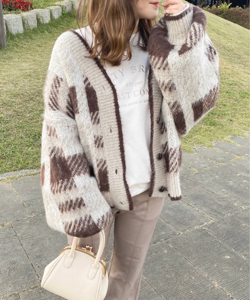 apres jour（アプレジュール）の「【4周年記念アイテム】チェックカーディガン【ZOZOTOWN限定アイテム】（カーディガン/ボレロ・レディース・ダークグリーン/ダークブラウン/ダークブルー/スモークピンク・X-LARGE/フリー）」の2枚目の写真