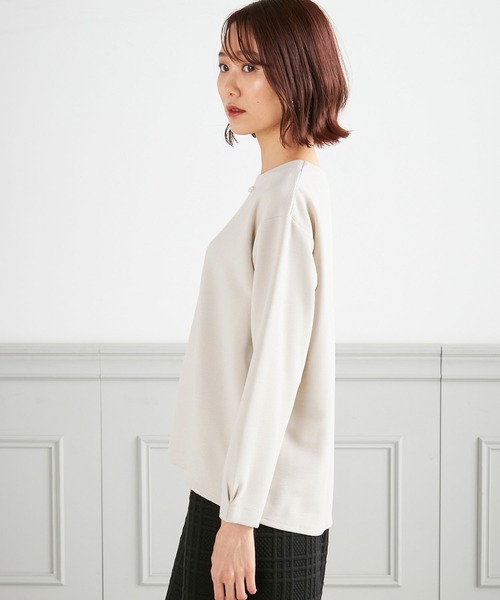 Petit Honfleur(プチオンフルール)の「パールアクセントプルオーバー(Tシャツ/カットソー・レディース・ベージュ/ピンク/グリーン・M/L)」の5枚目の写真