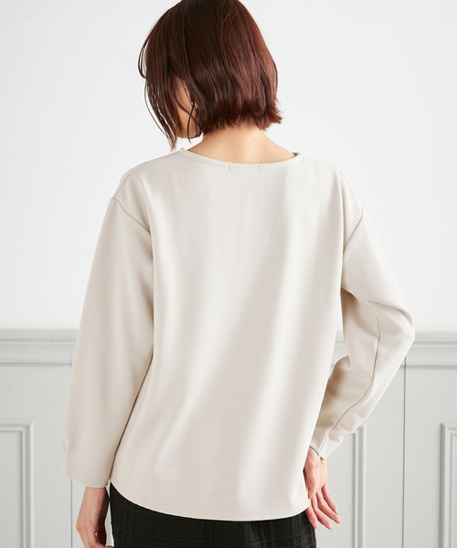 Petit Honfleur(プチオンフルール)の「パールアクセントプルオーバー(Tシャツ/カットソー・レディース・ベージュ/ピンク/グリーン・M/L)」の6枚目の写真