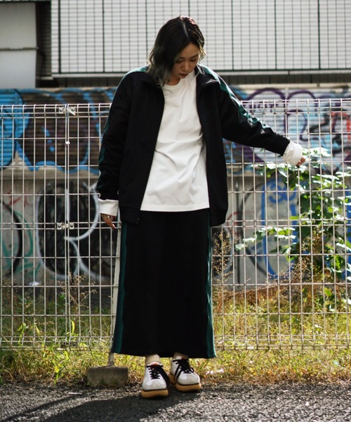 AVIREX（アヴィレックス）の「【WEB&DEPOT限定】TRACK SKIRT/ トラックスカート（スカート・レディース・ホワイト/ブラック/オリーブ・FREE）」の8枚目の写真