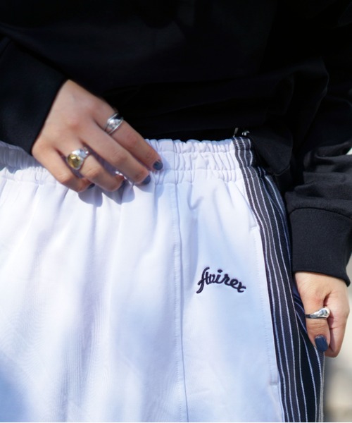 AVIREX（アヴィレックス）の「【WEB&DEPOT限定】TRACK SKIRT/ トラックスカート（スカート・レディース・ホワイト/ブラック/オリーブ・FREE）」の5枚目の写真