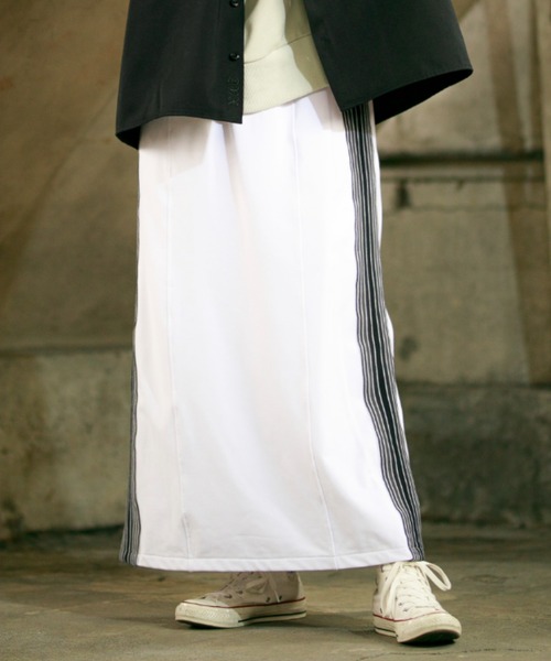 AVIREX（アヴィレックス）の「【WEB&DEPOT限定】TRACK SKIRT/ トラックスカート（スカート・レディース・ホワイト/ブラック/オリーブ・FREE）」の17枚目の写真