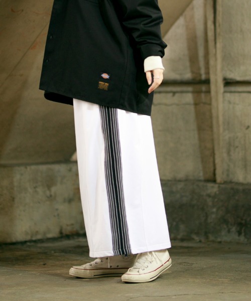 AVIREX（アヴィレックス）の「【WEB&DEPOT限定】TRACK SKIRT/ トラックスカート（スカート・レディース・ホワイト/ブラック/オリーブ・FREE）」の19枚目の写真