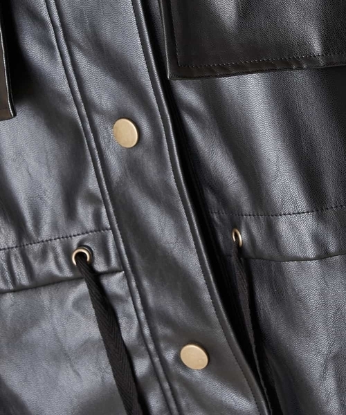 A de a.v.v(アードアー・ヴェ・ヴェ)の「(SET UP対応)ウエストドロストスタンドエコカラーレザーコート(ブルゾン・レディース・ブラック/ベージュ・38/36)」の15枚目の写真
