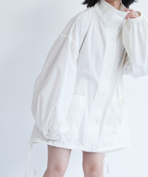 VANNIE U（ヴァニーユー）の「ダブルネックトーンミドルコート（ブルゾン・レディース・ブラック/アイボリー・FREE）」の22枚目の写真