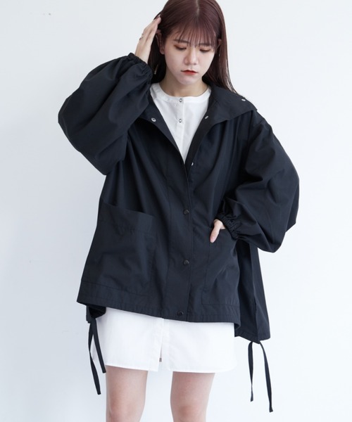 VANNIE U（ヴァニーユー）の「ダブルネックトーンミドルコート（ブルゾン・レディース・ブラック/アイボリー・FREE）」の14枚目の写真