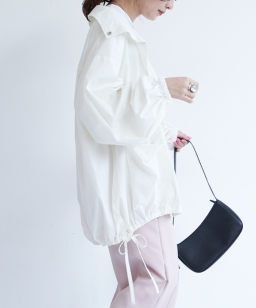 VANNIE U（ヴァニーユー）の「ダブルネックトーンミドルコート（ブルゾン・レディース・ブラック/アイボリー・FREE）」の10枚目の写真