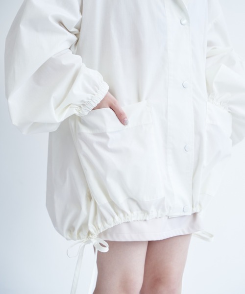 VANNIE U（ヴァニーユー）の「ダブルネックトーンミドルコート（ブルゾン・レディース・ブラック/アイボリー・FREE）」の7枚目の写真