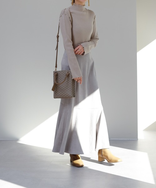 COLONY 2139（コロニートゥーワンスリーナイン）の「スエードタッチ切替マーメイドスカート（スカート・レディース・ベージュ/マスタード/グリーン/グレー・FREE）」の12枚目の写真