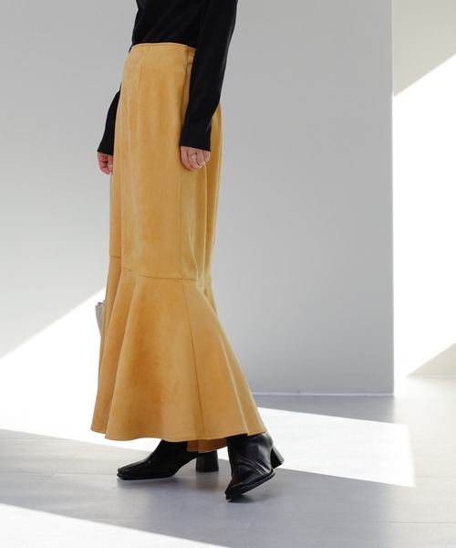 COLONY 2139（コロニートゥーワンスリーナイン）の「スエードタッチ切替マーメイドスカート（スカート・レディース・ベージュ/マスタード/グリーン/グレー・FREE）」の17枚目の写真