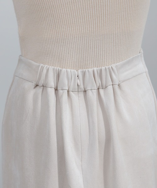 COLONY 2139（コロニートゥーワンスリーナイン）の「スエードタッチ切替マーメイドスカート（スカート・レディース・ベージュ/マスタード/グリーン/グレー・FREE）」の14枚目の写真