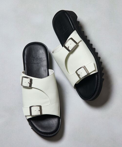 tk.TAKEO KIKUCHI（ティーケータケオキクチ）の「◆ダブルモンクボリュームソールサンダル（サンダル・メンズ・ブラック/オフホワイト・75/65）」の2枚目の写真