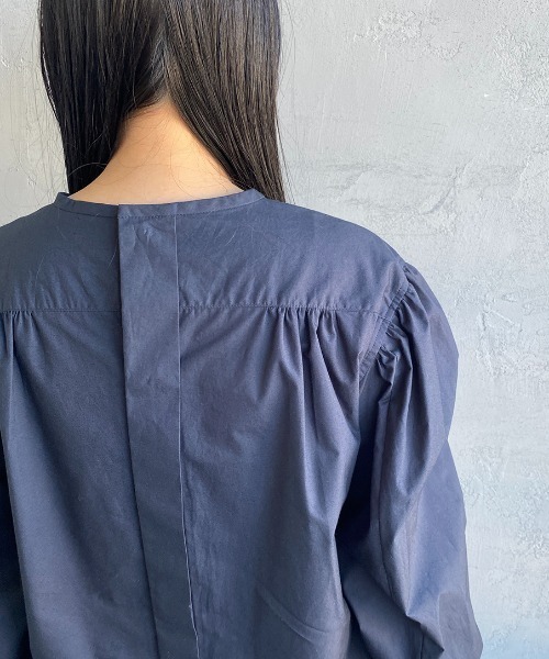 THE SHINZONE（ザ　シンゾーン）の「[THE SHINZONE/ザ シンゾーン] スモックブラウス（シャツ/ブラウス・レディース・ホワイト/ネイビー・34）」の9枚目の写真