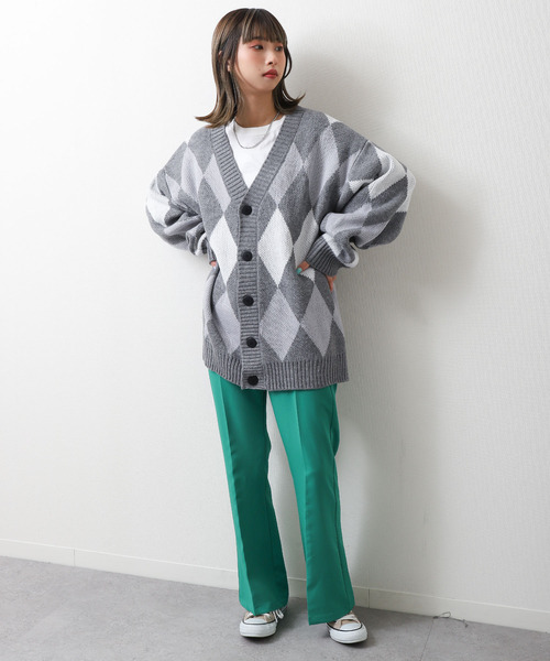 ZIP FIVE(ジップファイブ)の「【loot box】 アーガイル柄 ルーズニットカーディガン(カーディガン/ボレロ・レディース・ブラック/グレー/ブルーグレー/ベージュ・MEDIUM/LARGE)」の6枚目の写真