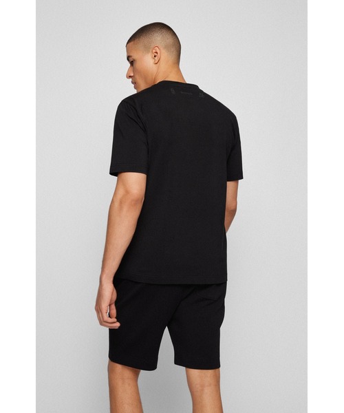 BOSS(ボス)の「【オンライン限定】BOSS & NBA デュアルロゴ リラックスフィットTシャツ(Tシャツ/カットソー・メンズ・ブラック/ブラック×レッド/ベージュ・S/L/XS/M/XL/XXL)」の12枚目の写真