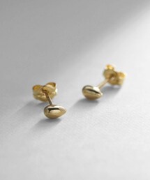 COCOSHNIK（ココシュニック）の「K18ペアシェイプ スタッドピアス（ピアス（両耳用）・レディース）」