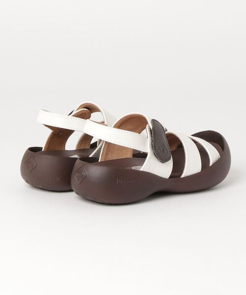 Regetta Canoe(リゲッタカヌー)の「Regetta Canoenoe/リゲッタカヌー キッズ/KIDS スリー ストラップ サンダル コンフォート KC101(サンダル・キッズ・ホワイト/レッド/ブルー/ピンク・17.0cm/18.0cm/19.0cm/20.0cm/21.0cm/22.0cm)」の6枚目の写真