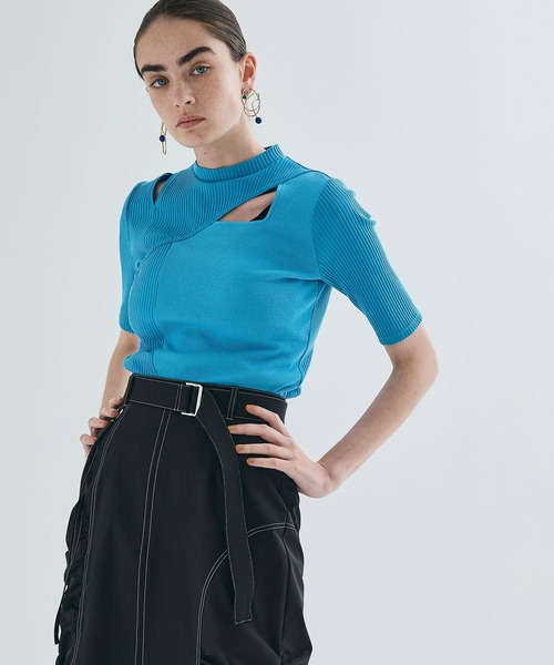 UNITED TOKYO（ユナイテッドトウキョウ）の「アシメカッティングTOPS（Tシャツ/カットソー・レディース・ブラック/ベージュ/ブルー/グリーン・FREE）」の4枚目の写真