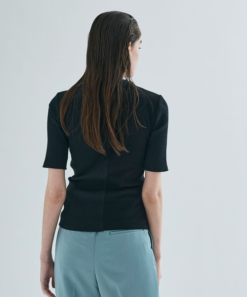 UNITED TOKYO（ユナイテッドトウキョウ）の「アシメカッティングTOPS（Tシャツ/カットソー・レディース・ブラック/ベージュ/ブルー/グリーン・FREE）」の21枚目の写真