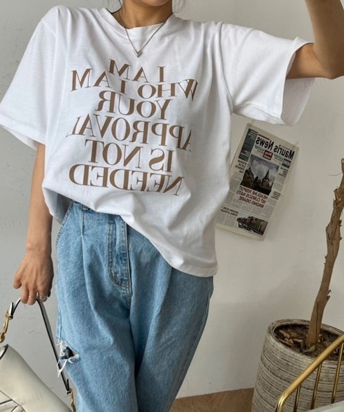 Dalfwin(ダールフィン)の「I AMレタリング半袖Tシャツ(Tシャツ/カットソー・レディース・グリーン/ブラック/ベージュ/バイオレット・FREE)」の2枚目の写真