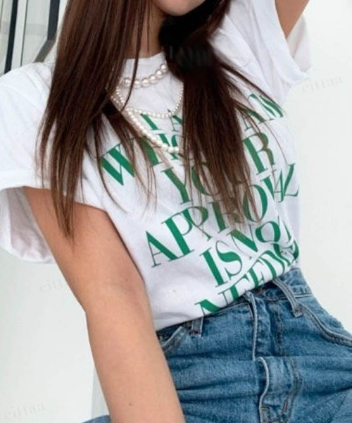Dalfwin(ダールフィン)の「I AMレタリング半袖Tシャツ(Tシャツ/カットソー・レディース・グリーン/ブラック/ベージュ/バイオレット・FREE)」の7枚目の写真