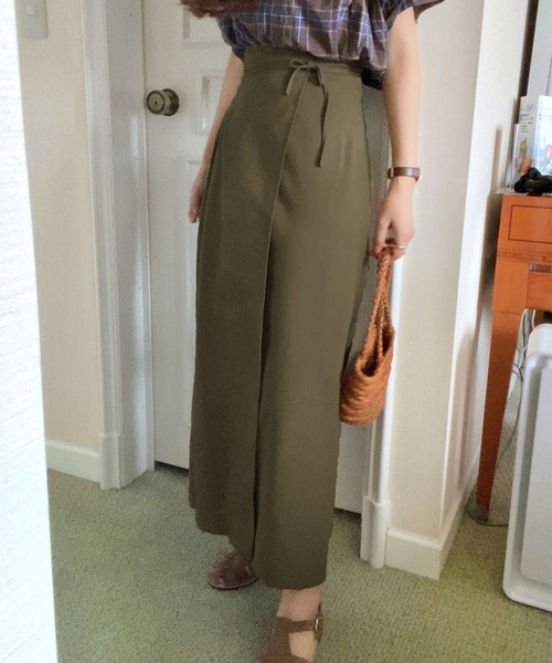 LAUIR（ラウアー）の「リネン混ラップスカート（スカート・レディース・ブラック/ブラウン/アイボリー/ブルーグレー/ワイン/カーキ/モカ・LARGE/X-LARGE/MEDIUM）」の6枚目の写真