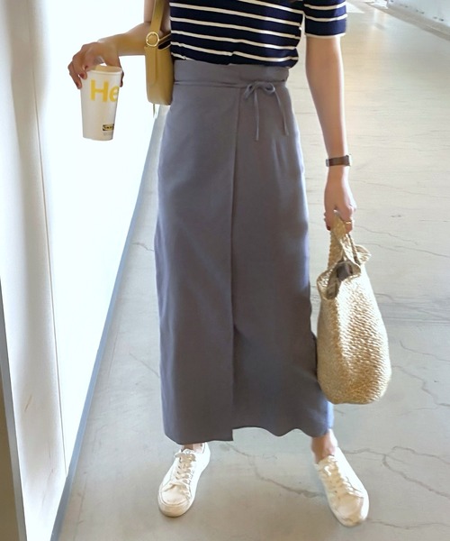 LAUIR（ラウアー）の「リネン混ラップスカート（スカート・レディース・ブラック/ブラウン/アイボリー/ブルーグレー/ワイン/カーキ/モカ・LARGE/X-LARGE/MEDIUM）」の11枚目の写真