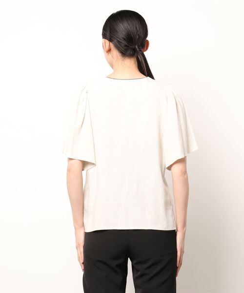 Q（キュー）の「リネンタッチパイピングキーネックブラウス（シャツ/ブラウス・レディース・アイボリー/テラコッタ・MEDIUM）」の4枚目の写真