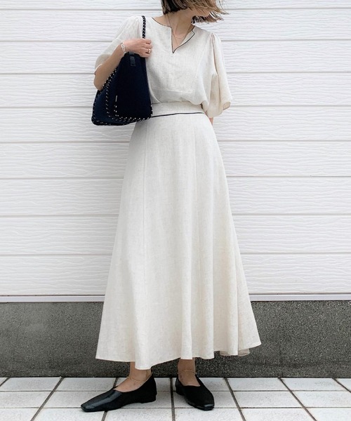 Q（キュー）の「リネンタッチパイピングキーネックブラウス（シャツ/ブラウス・レディース・アイボリー/テラコッタ・MEDIUM）」の8枚目の写真