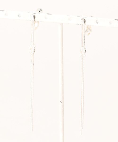 Three Four Time(スリーフォータイム)の「チェーンムスビイヤリング(イヤリング・レディース・シルバー/ゴールド・FREE)」の5枚目の写真