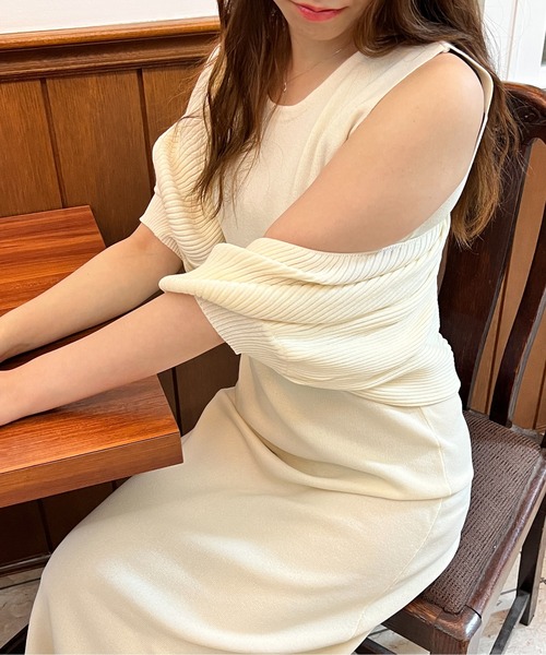 abc une face（アーベーセーアンフェイス）の「アンサンブルニット