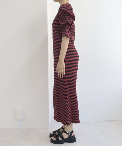 fredy emue（フレディエミュ）の「テレコボーダー袖ボリュームワンピース（前後2WAY）（ワンピース・レディース・パープル系その他/ブラウン系その他・36/38）」の17枚目の写真