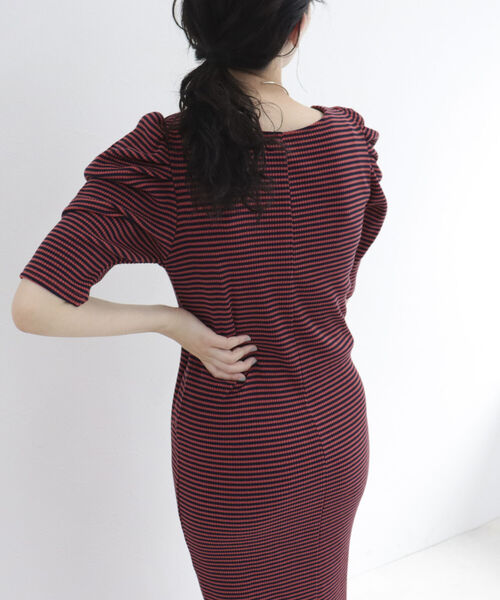 fredy emue（フレディエミュ）の「テレコボーダー袖ボリュームワンピース（前後2WAY）（ワンピース・レディース・パープル系その他/ブラウン系その他・36/38）」の3枚目の写真