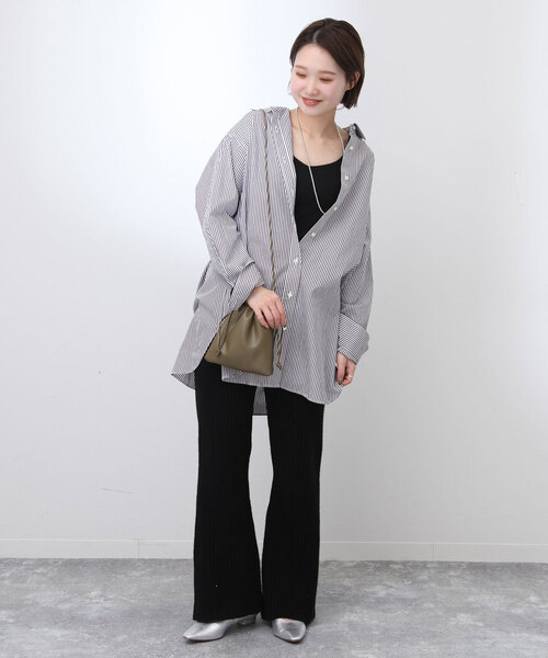 SLOBE IENA(スローブイエナ)の「《追加》パット付ベーシックキャミ(キャミソール・レディース・ブラック/アイボリー・FREE)」の5枚目の写真