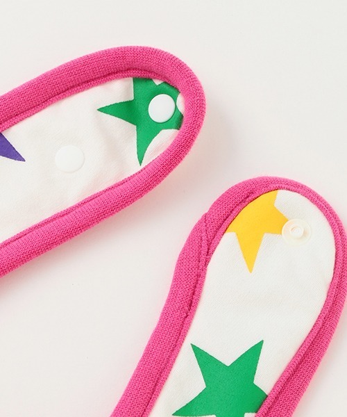 X-girl Stages（エックスガールステージス）の「星総柄スタイ（スタイ/よだれかけ・キッズ・オフホワイト/ピンク・FREE）」の8枚目の写真