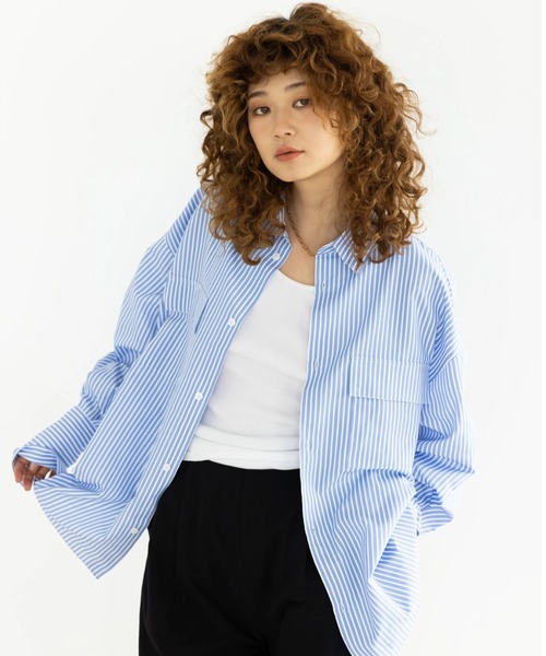 koe(コエ)の「ジェンダーレスストライプシャツ*(シャツ/ブラウス・レディース・ホワイト/ネイビー/サックスブルー・M/L)」の3枚目の写真