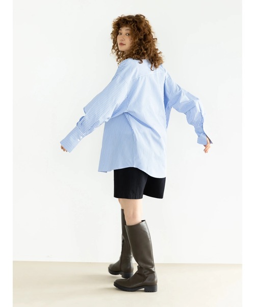 koe(コエ)の「ジェンダーレスストライプシャツ*(シャツ/ブラウス・レディース・ホワイト/ネイビー/サックスブルー・M/L)」の19枚目の写真
