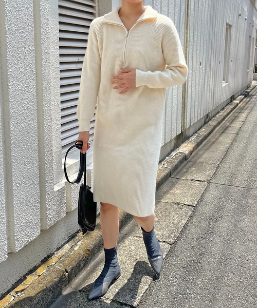 Jewelobe（ジュエローブ）の「ハーフジップセミタイトニットワンピース（ワンピース・レディース・ブラック/ピンク/アイボリー/杢グレー・FREE）」の9枚目の写真