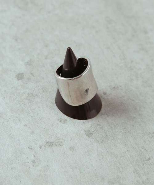 COLOR TOKYO ACCESSORIES（カラートウキョウアクセサリー）の「ワイドメタルリング（リング・レディース・シルバー/ゴールド・FREE）」の5枚目の写真