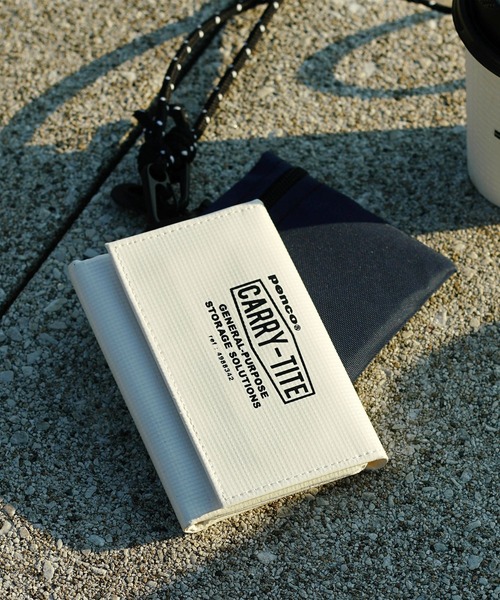 Penco（ペンコ）の「Penco ペンコ キャリータイトケース S（コインケース・メンズ・オレンジ/ホワイト/グリーン/レッド/グレー/ブルー/ライトブルー/ブラック/カーキ/イエロー・FREE）」の2枚目の写真