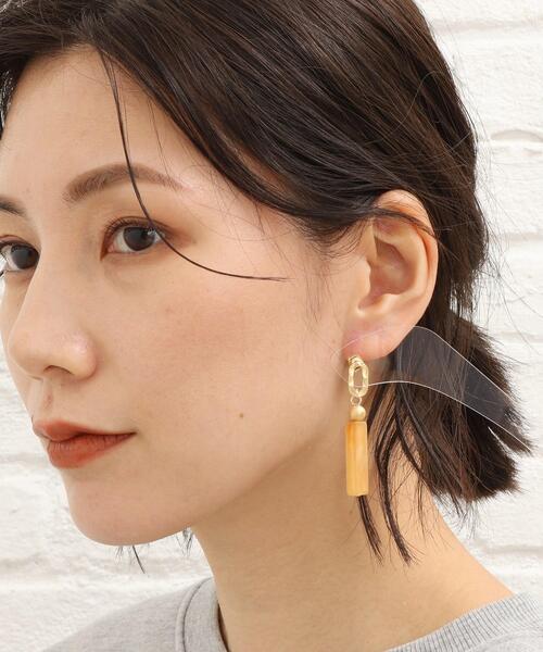 SHOO・LA・RUE(シューラルー)の「◆ショートスティックピアス(ピアス(両耳用)・レディース・ダークブラウン/ナチュラル/キャメル・00)」の7枚目の写真