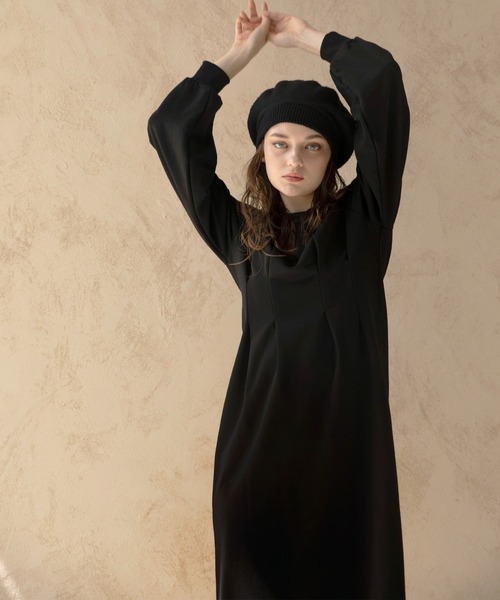 MIELI INVARIANT(ミエリインヴァリアント)の「Tuck Sweat Onepiece(ワンピース・レディース・ブラック/その他・FREE)」の9枚目の写真