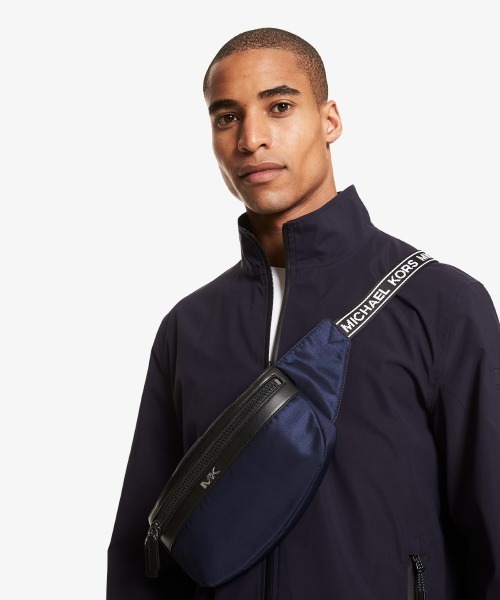 MICHAEL KORS（マイケルコース）の「KENT BELT BAG クロスボディ（ボディバッグ/ウエストポーチ）」 WEAR