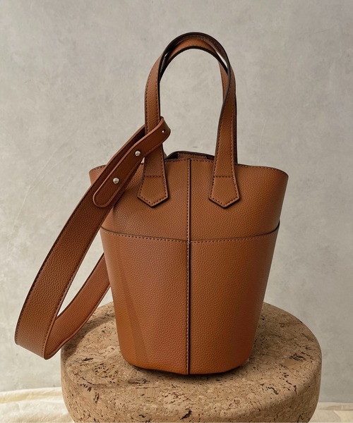 apres jour clair（アプレジュールクレア）の「【apres jour clair×ARIAZ】２WAYバケツバッグ（ハンドバッグ・レディース・ブラック/ベージュ/アイボリー/キャメル・FREE）」の7枚目の写真